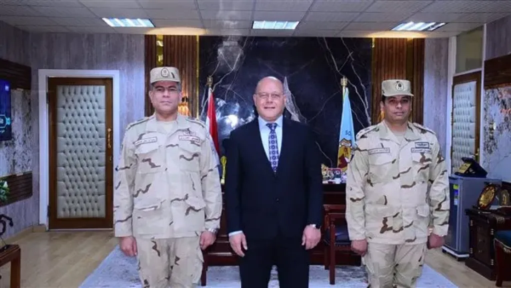 جامعة سوهاج تنظم دورات التربية العسكرية