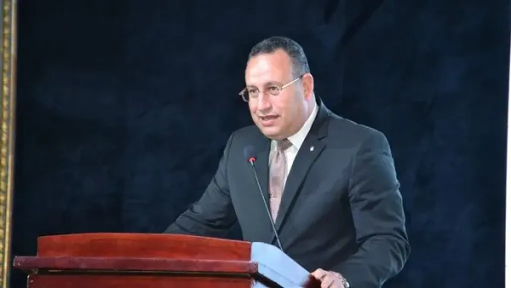 طلاب الجامعات والمعاهد