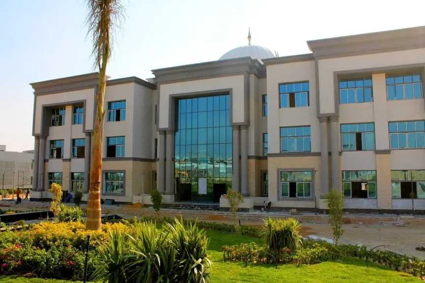 جامعات